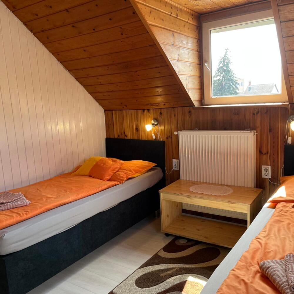 Bed and Breakfast Lenzl'S Panzio Szigetvár Exterior foto